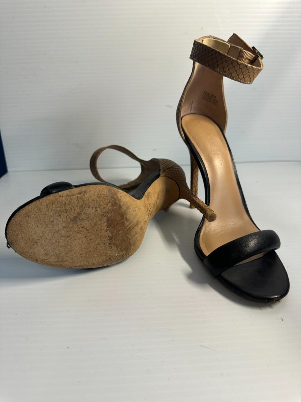 Halston Heels - Picture 4 of 4